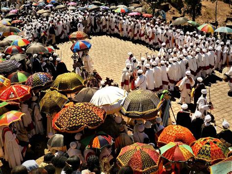 ¡El Festival de la Alegría Etiópe Desata la Fiebre con el Amante del Ritmo Gemechu!