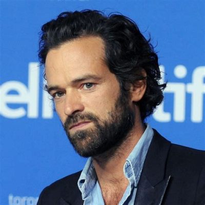 El Concierto Inolvidable de Romance en París con Romain Duris: ¿Amor, Música o una Mezcla Explosiva?